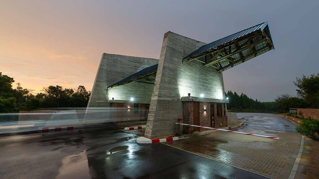 Gatehouse and visitor processing zone at the Tsitsikamma park entrance.