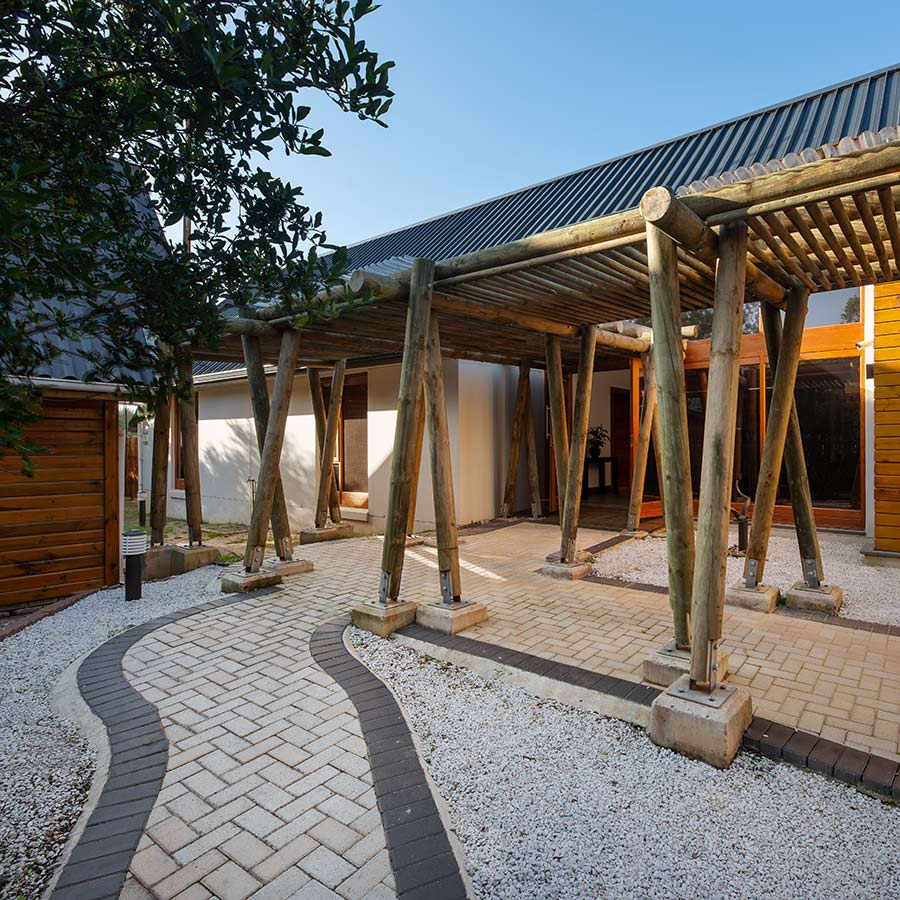 Office complex for SANPARKS designed by FC Holm
