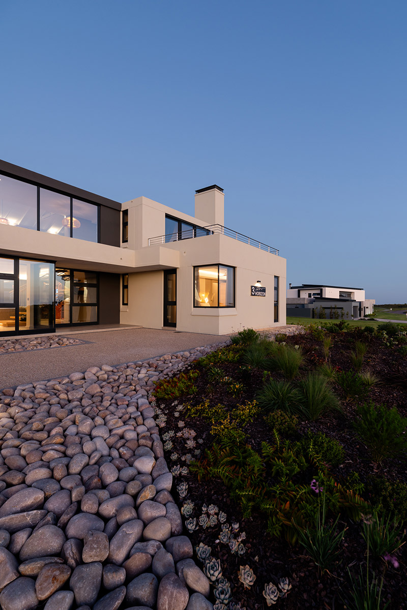 Oubaai golf villa facade at twilight