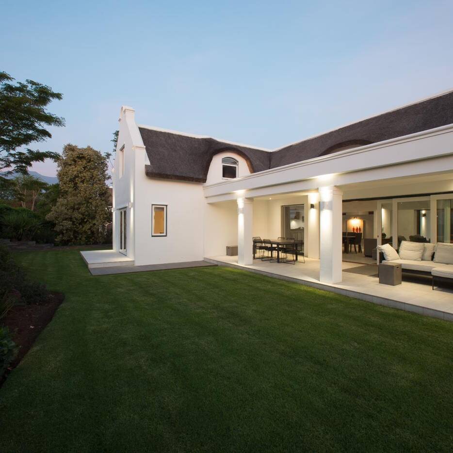 Estate home at twilight in the Southern cape